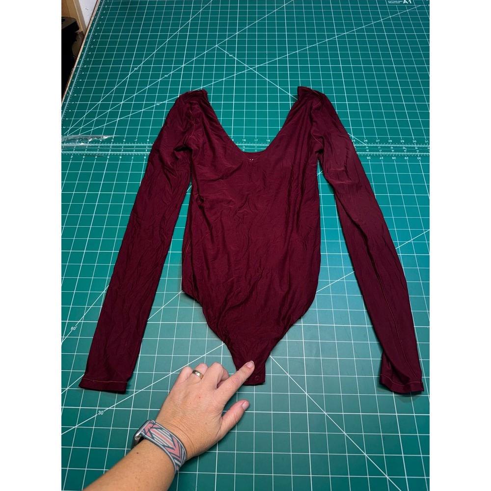 Aerie Smoothez Real Good Long Sleeve Bodysuit Burgundy V-Neck Small